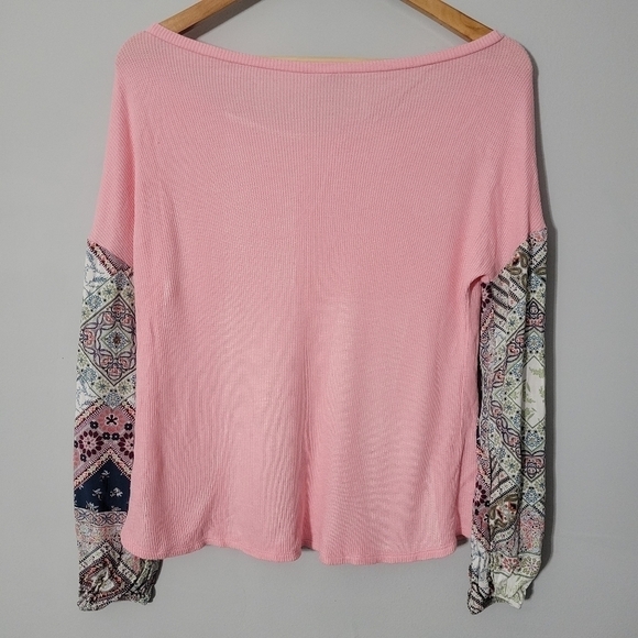 Francesca's Alya Pink Thermal Knit Boho  Mixed Media Long Sleeve Top - Picture 6 of 8